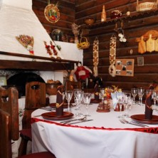ресторан украинской кухни в симферополе. Смотреть фото ресторан украинской кухни в симферополе. Смотреть картинку ресторан украинской кухни в симферополе. Картинка про ресторан украинской кухни в симферополе. Фото ресторан украинской кухни в симферополе