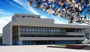 Театр «Государственный академический музыкальный театр республики Крым»